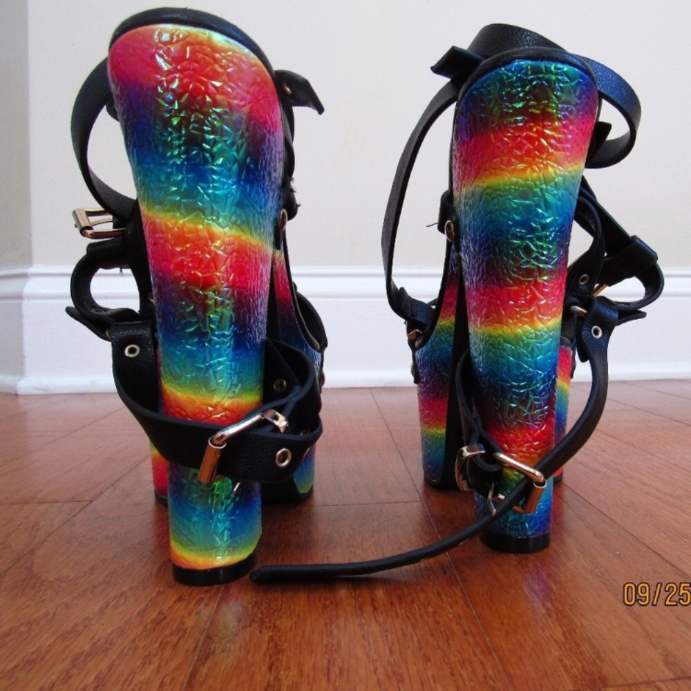Privileged Barnacle Iridescent Platforms MULTI